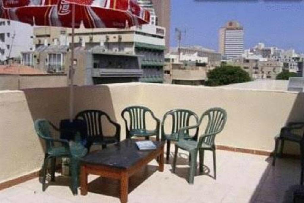Sky Hostel Tel Aviv Exteriör bild